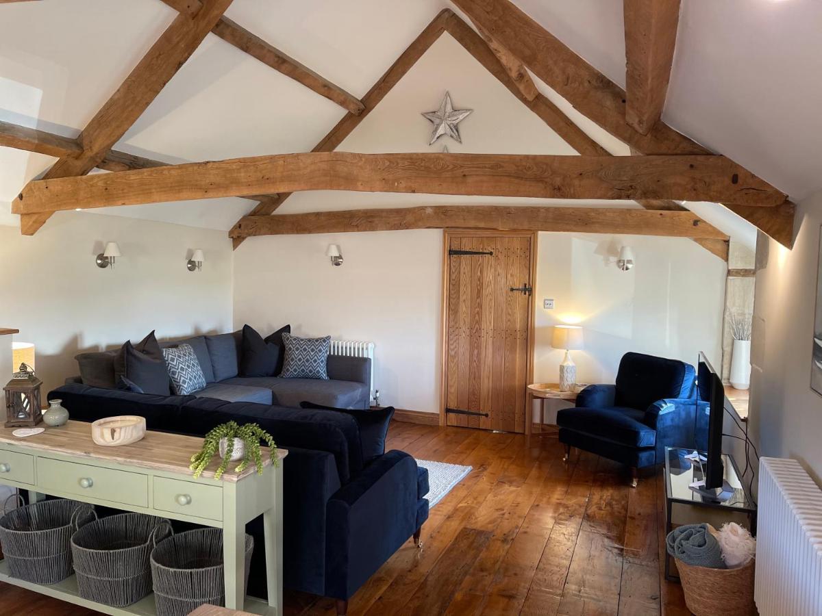 The Cider Barn - Spacious First Floor Apartment Set Within Barn Conversion Cheltenham Exterior foto